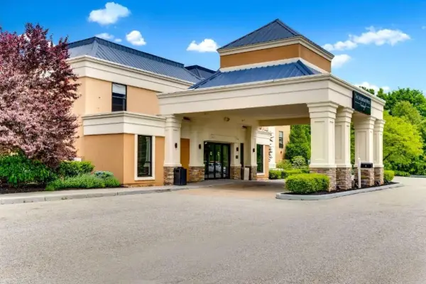 The Crossroads Hotel - Newburgh 5